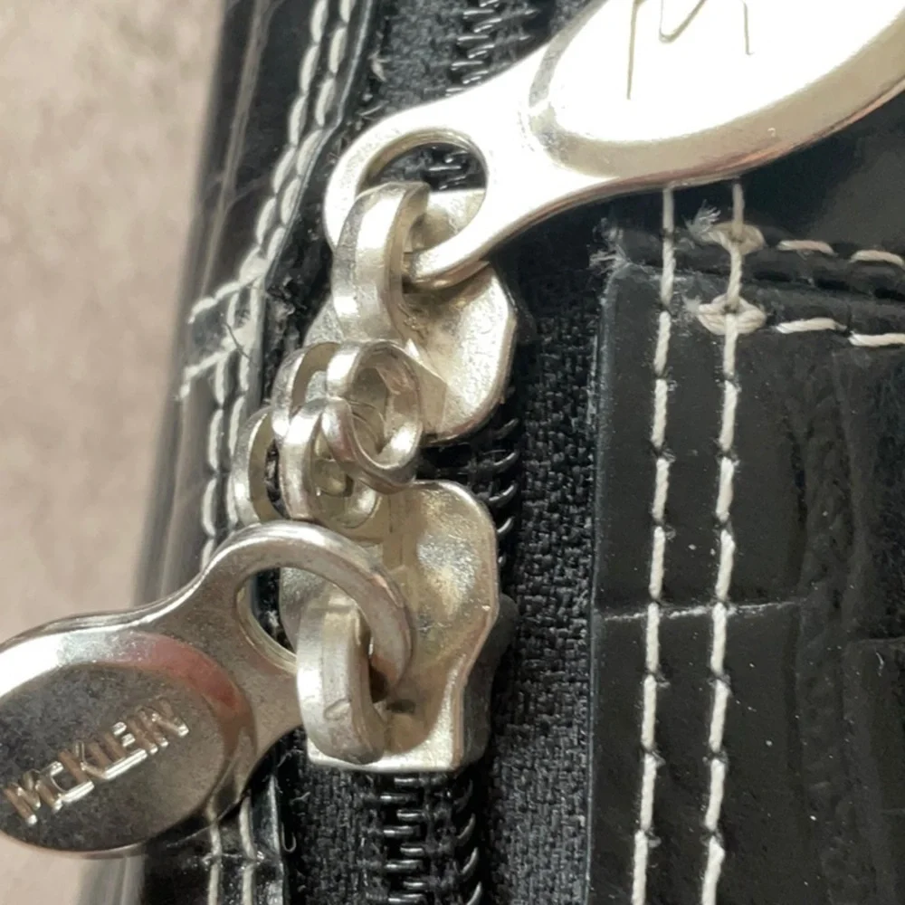 Siamod Black Leather Medium Briefcase